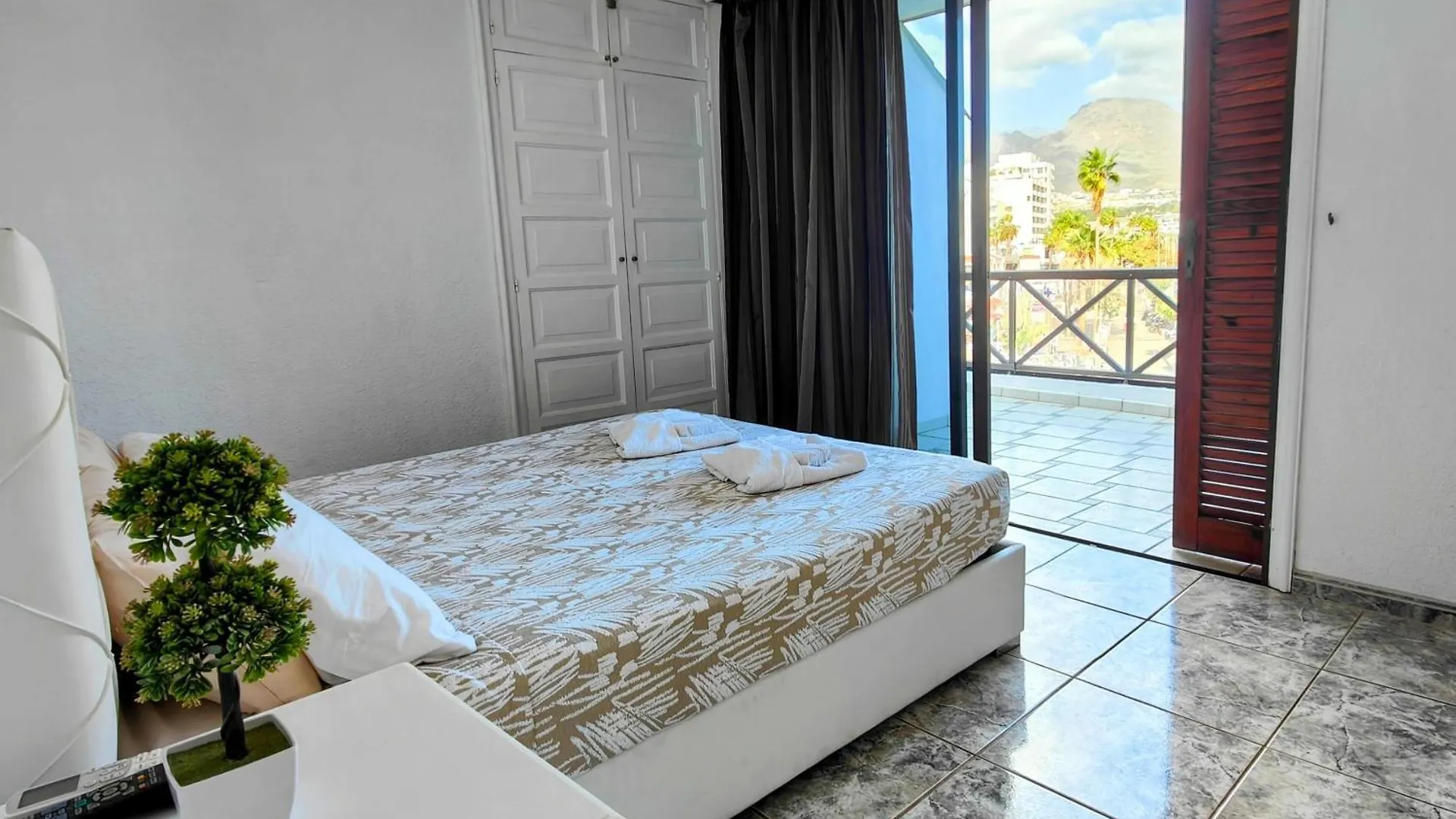 Atico En Parque Santiago I Apartment Playa de las Americas  Spain